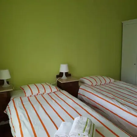 Villa Casa Amarela Colares